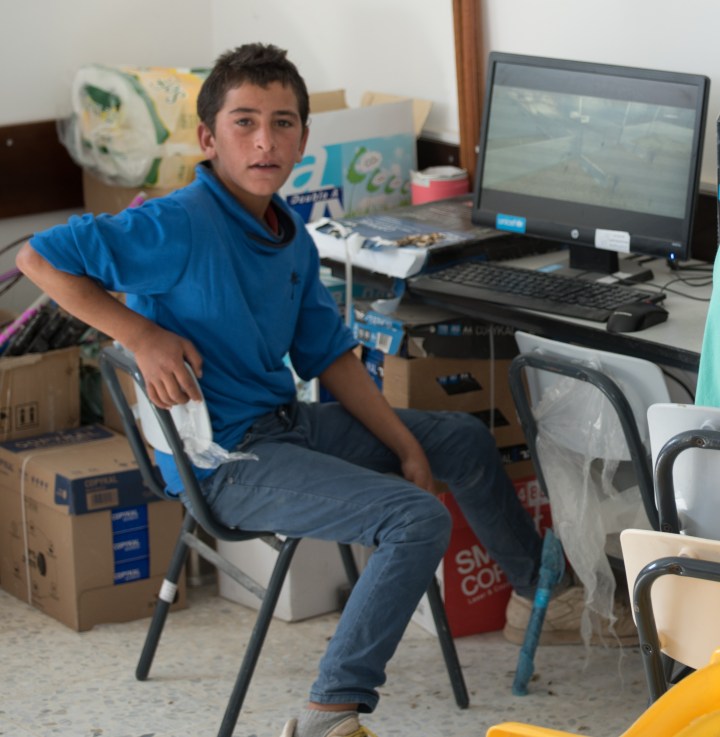 2015_11_19_Jinbas_school_coumputer_lab_2