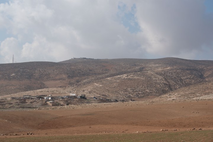 2015_11_19_Jinbas_seen_from_Masafer_Yatta